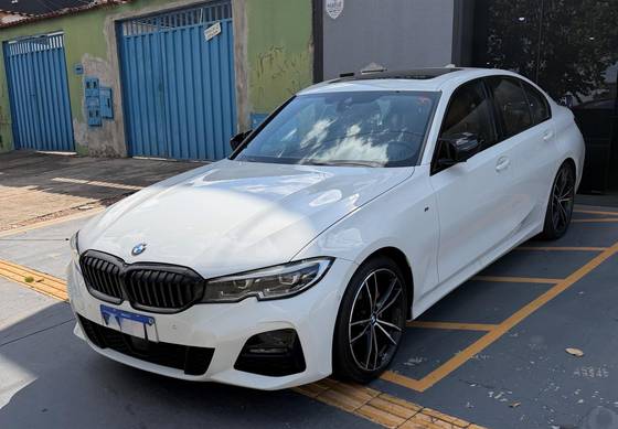 BMW 320i 2.0 16V TURBO GASOLINA M SPORT AUTOMÁTICO BMW 320i 2.0 16V TURBO GASOLINA M SPORT AUTOMÁTICO